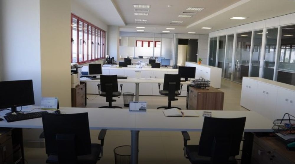 Hapen 850 vende te reja pune ne administrate, ja kushtet
